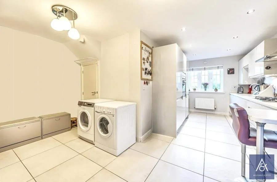 Otter Close, Brackley, NN13, photo 15