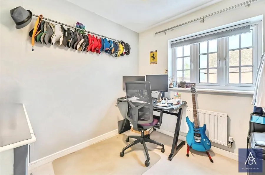 Otter Close, Brackley, NN13, photo 18