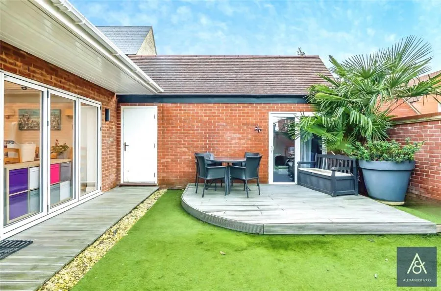 Otter Close, Brackley, NN13, photo 20