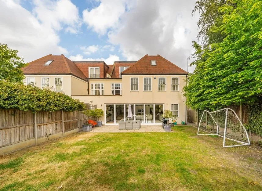 Coppetts Road, London, N10, photo 4