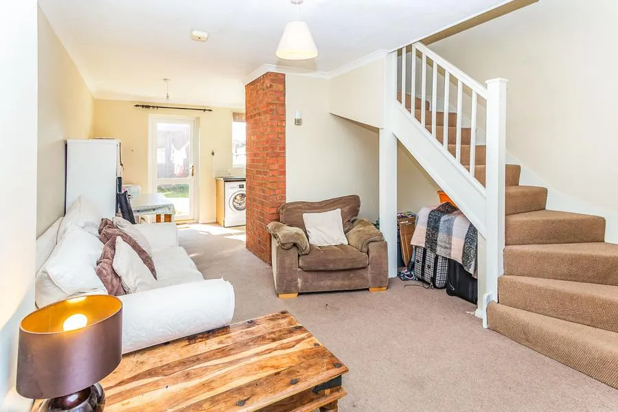 Rotherfield Close, Theale, RG7, photo 2