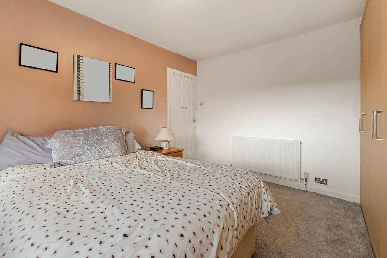 Saddleworth Road, Greetland, HX4, photo 8