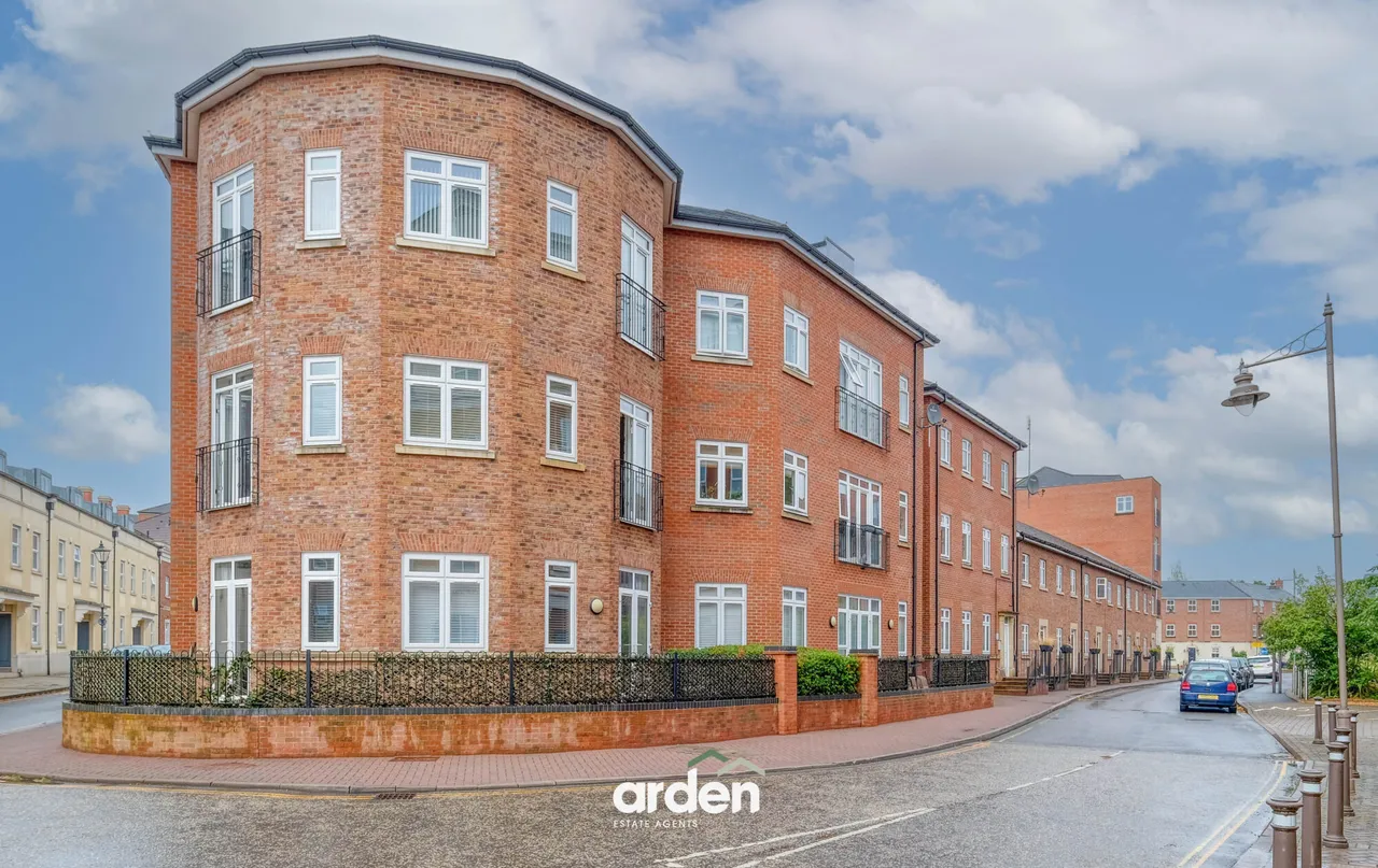 2 bed flat for sale, Main Street, Shirley, B90