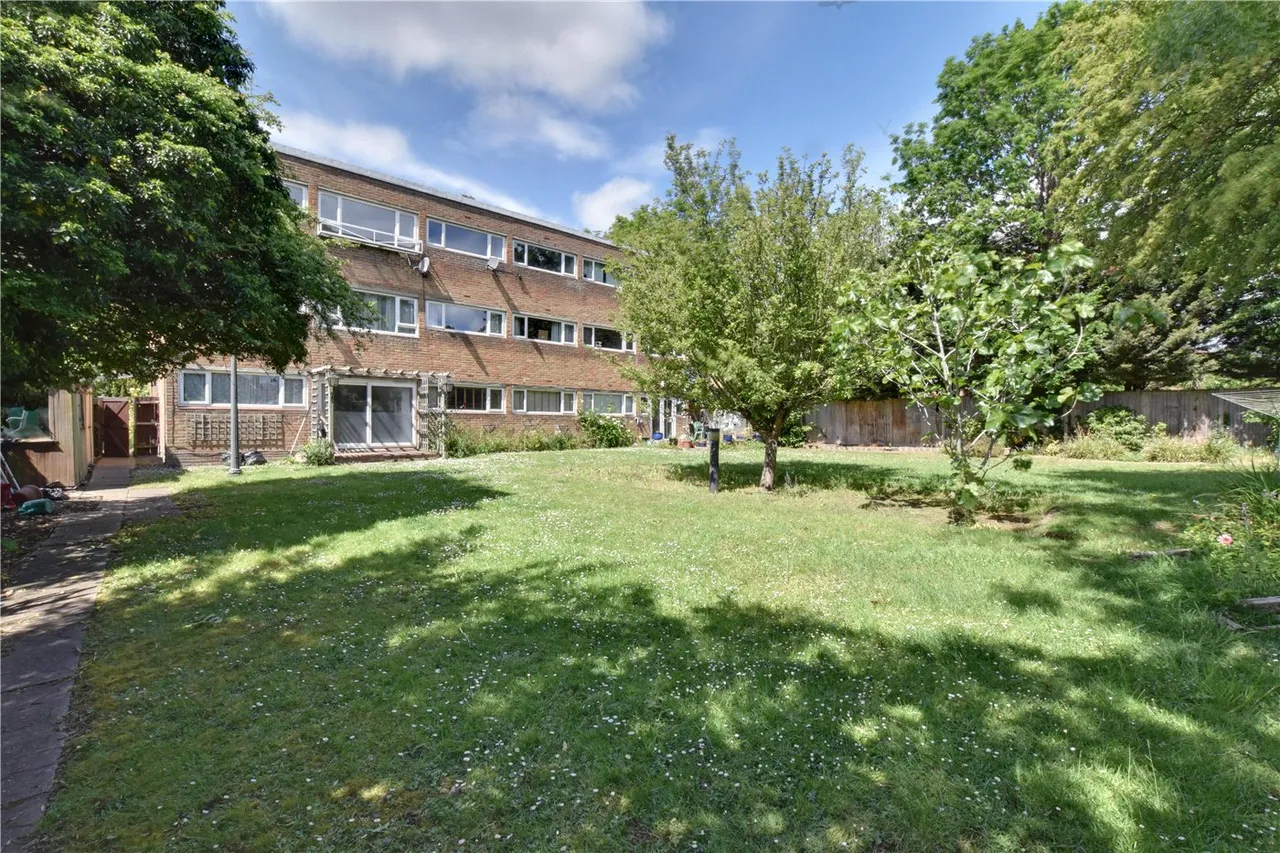 Burnt Ash Hill, Lee, London, SE12, photo 3