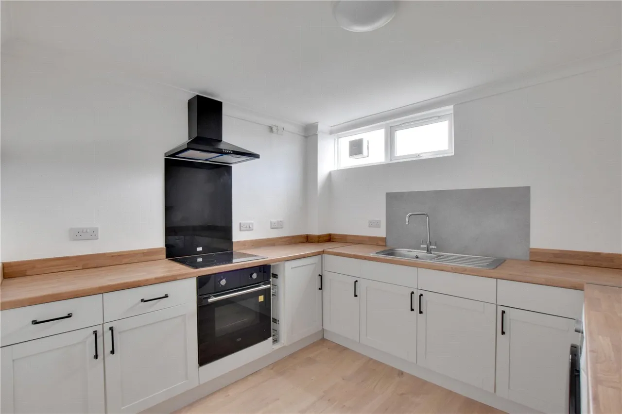 Burnt Ash Hill, Lee, London, SE12, photo 4