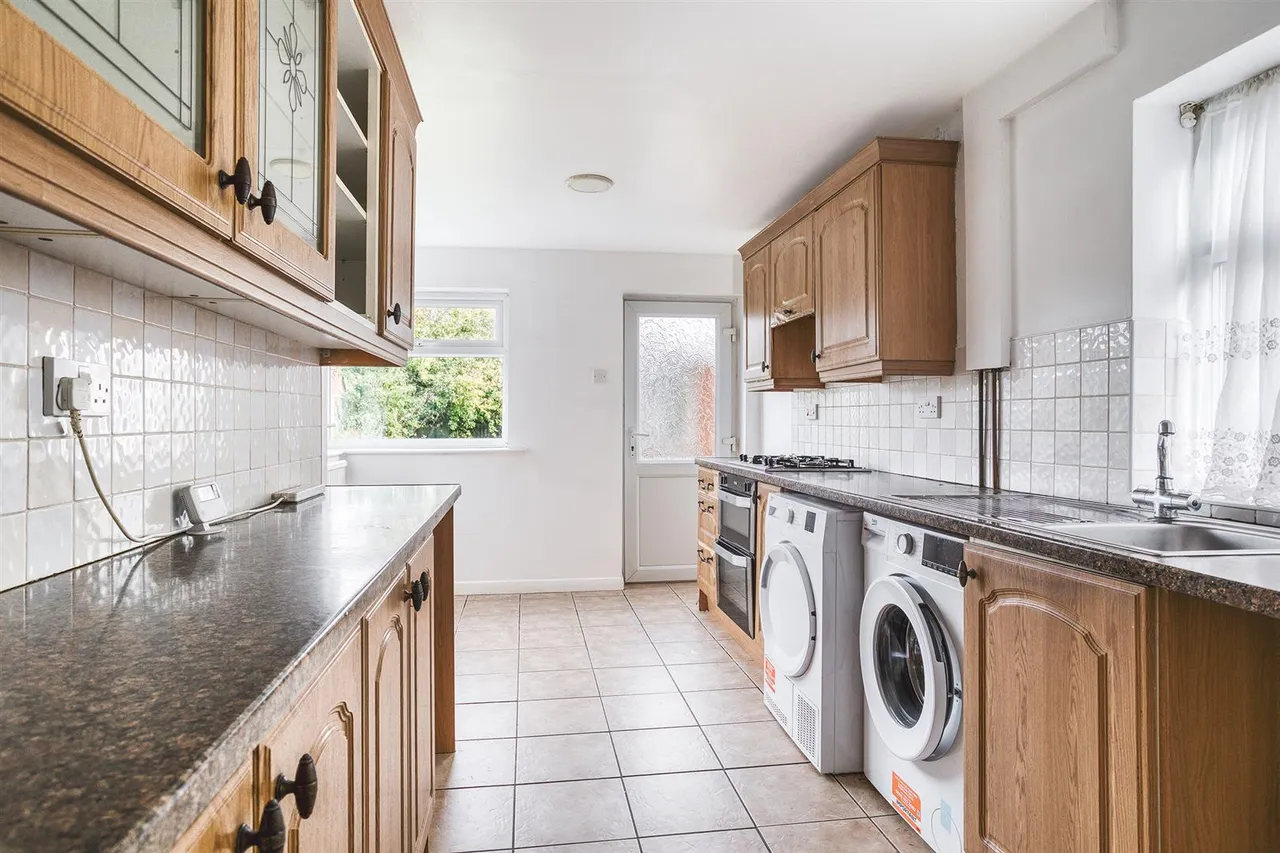 Clifton Drive, Mickleover, photo 3