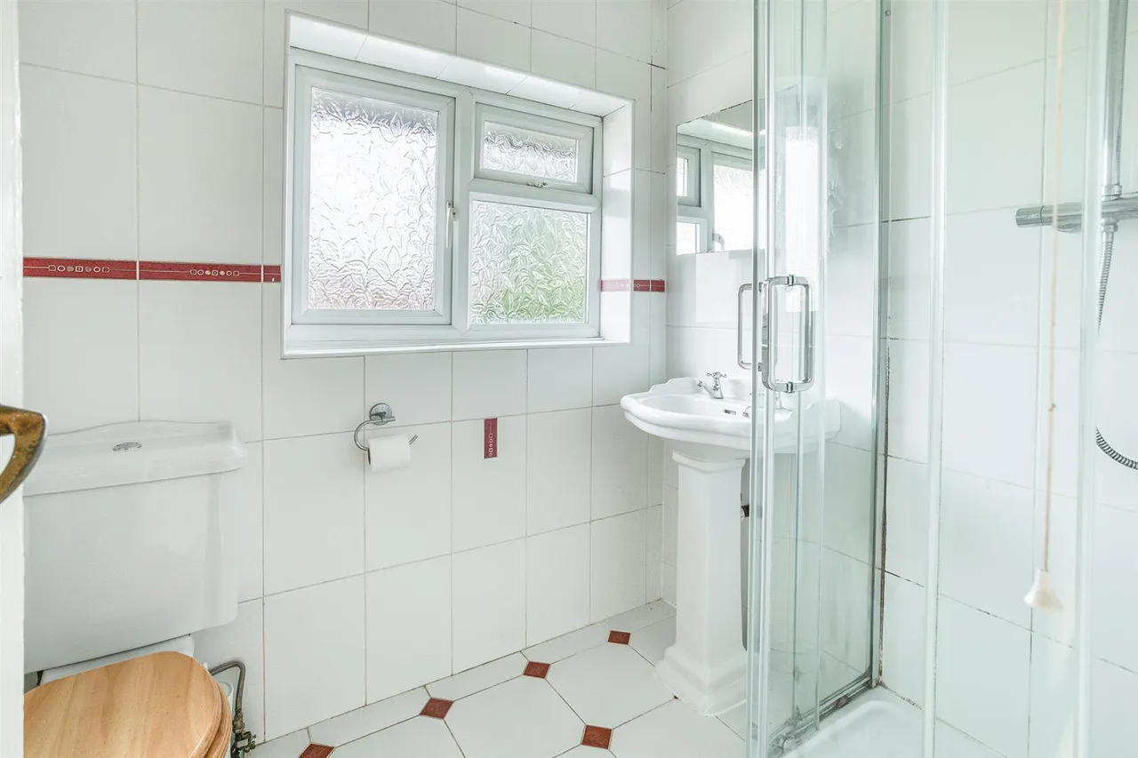 Clifton Drive, Mickleover, photo 11
