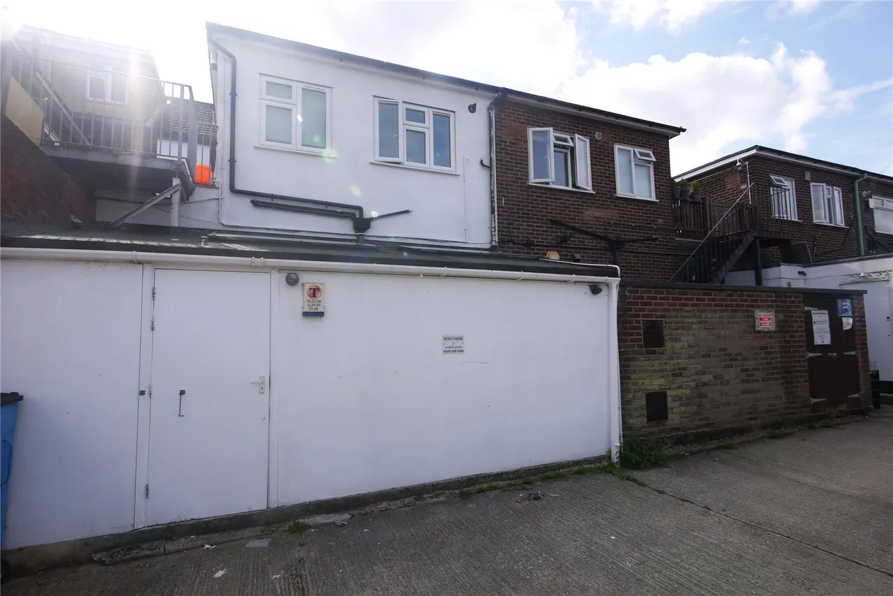 Woodland Avenue, Hutton, CM13, photo 4