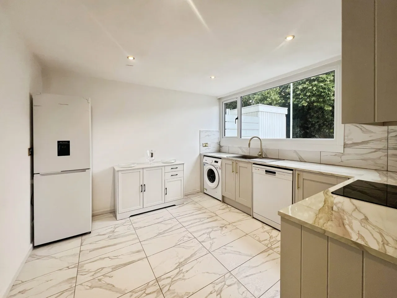 Millard Close, Basingstoke, Basingstoke, RG21 5TT, photo 2