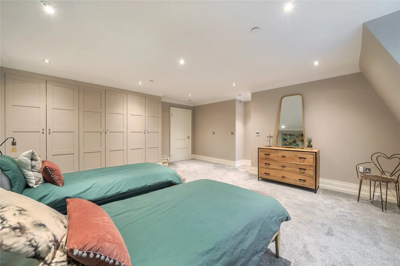 Yester Road, Chislehurst, BR7, photo 22