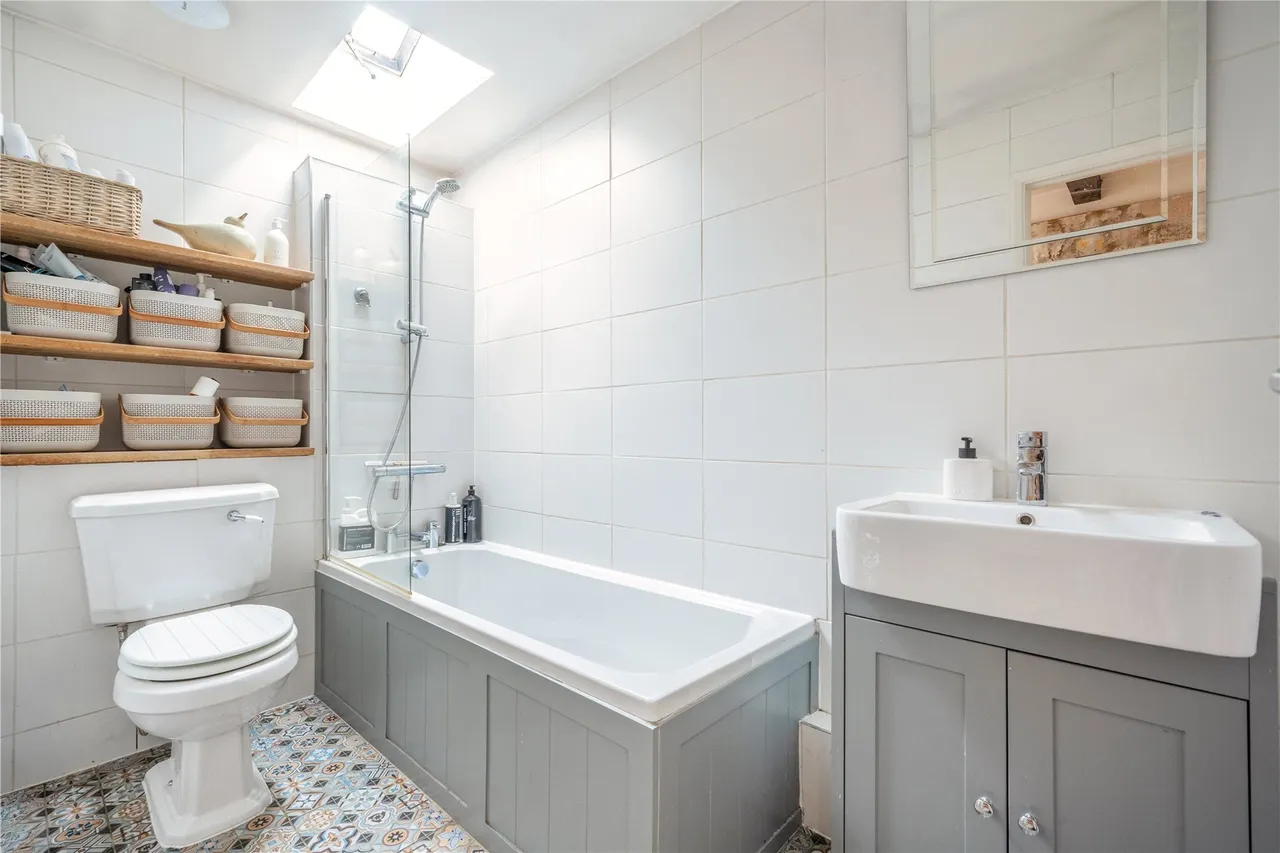 Hatch Farm Mews, Addlestone, KT15, photo 10