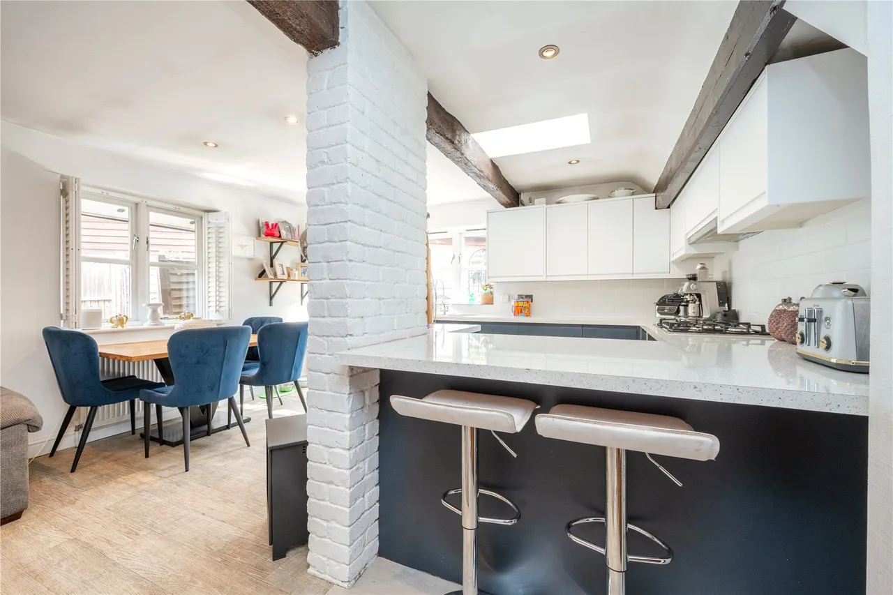 Hatch Farm Mews, Addlestone, KT15, photo 14