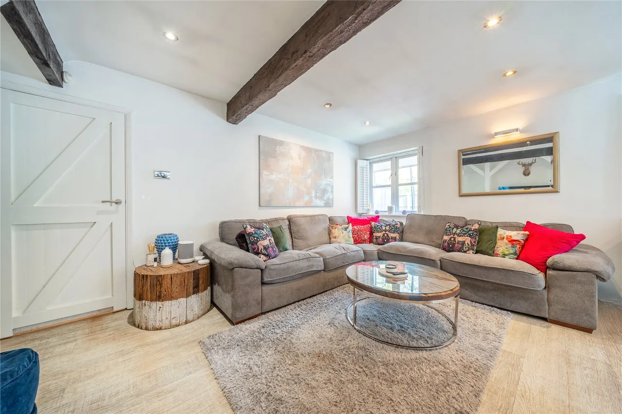 Hatch Farm Mews, Addlestone, KT15, photo 12