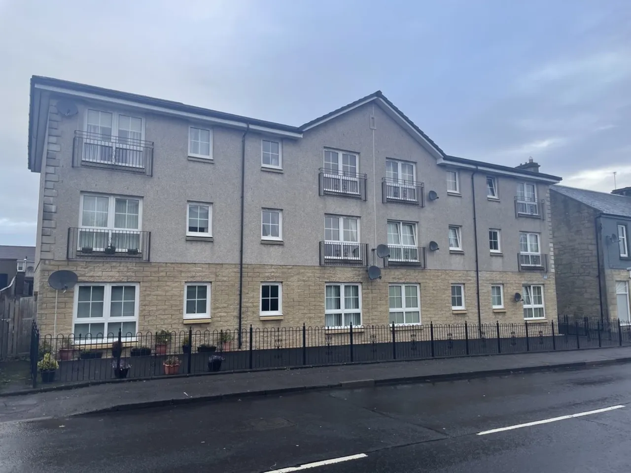 1 bed flat to rent — West End, West Calder