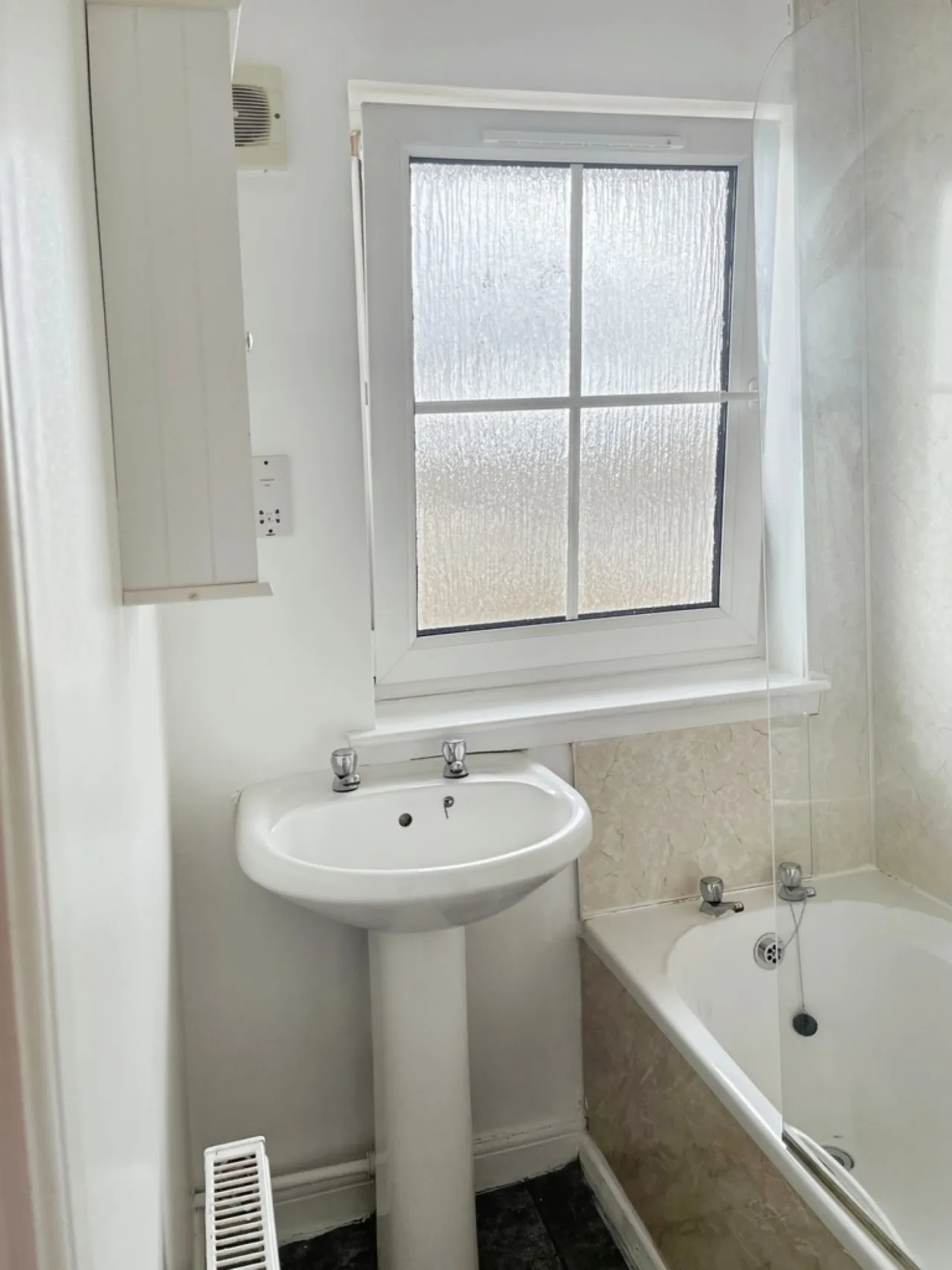 West End, West Calder, photo 6