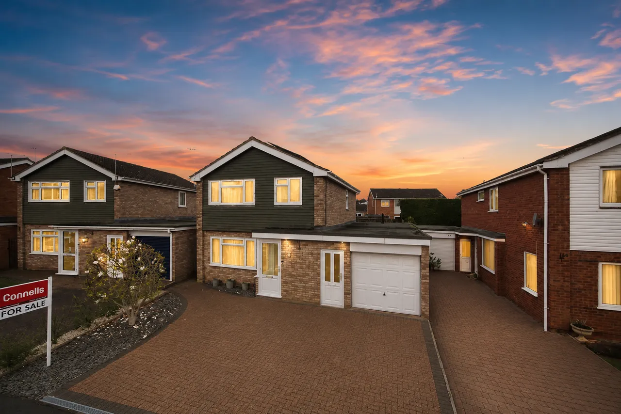 4 bed house for sale, Sutherland Close, Taunton, TA1