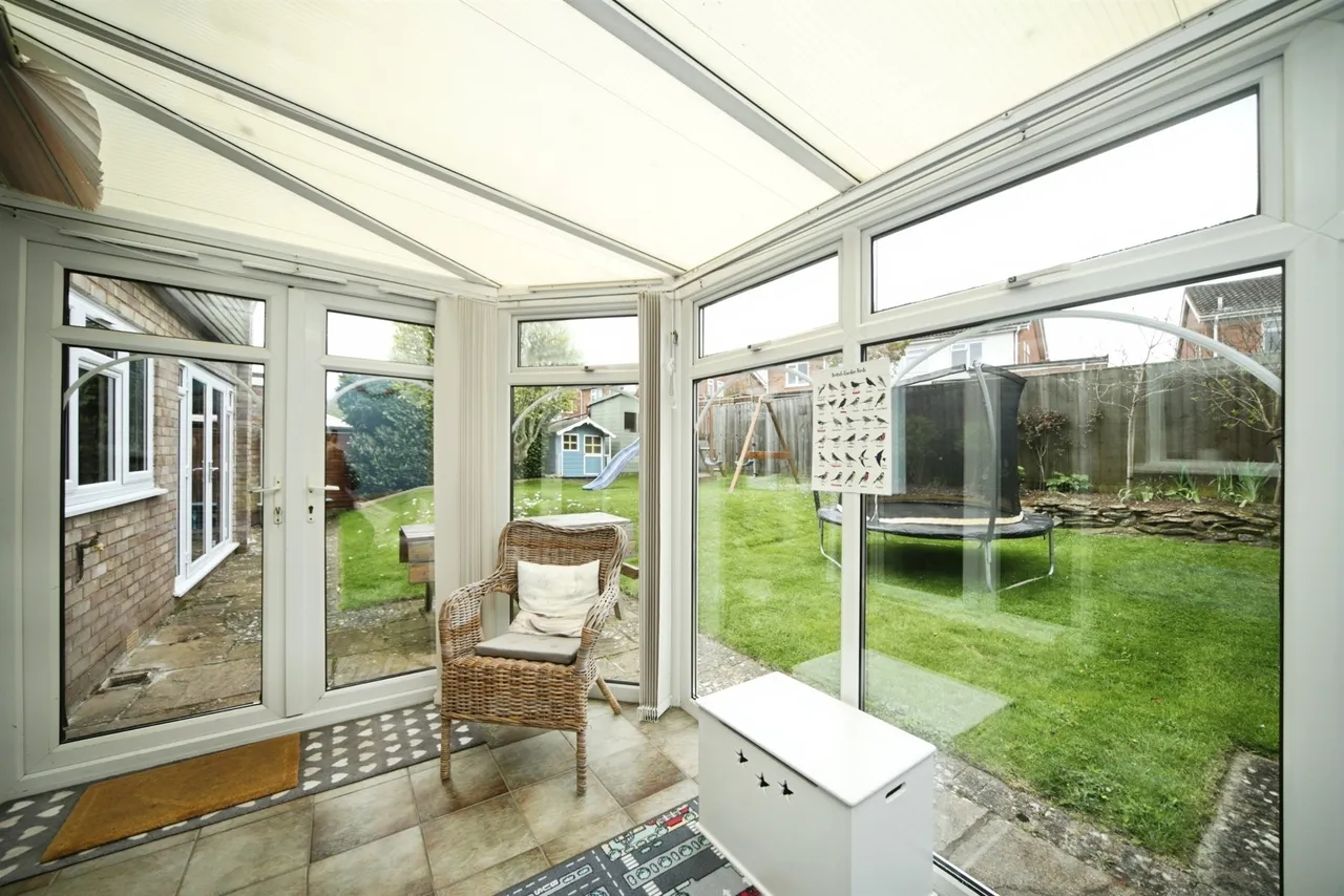 Sutherland Close, Taunton, TA1, photo 7