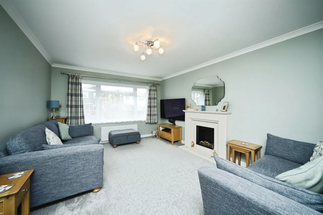 Sutherland Close, Taunton, TA1, photo 6