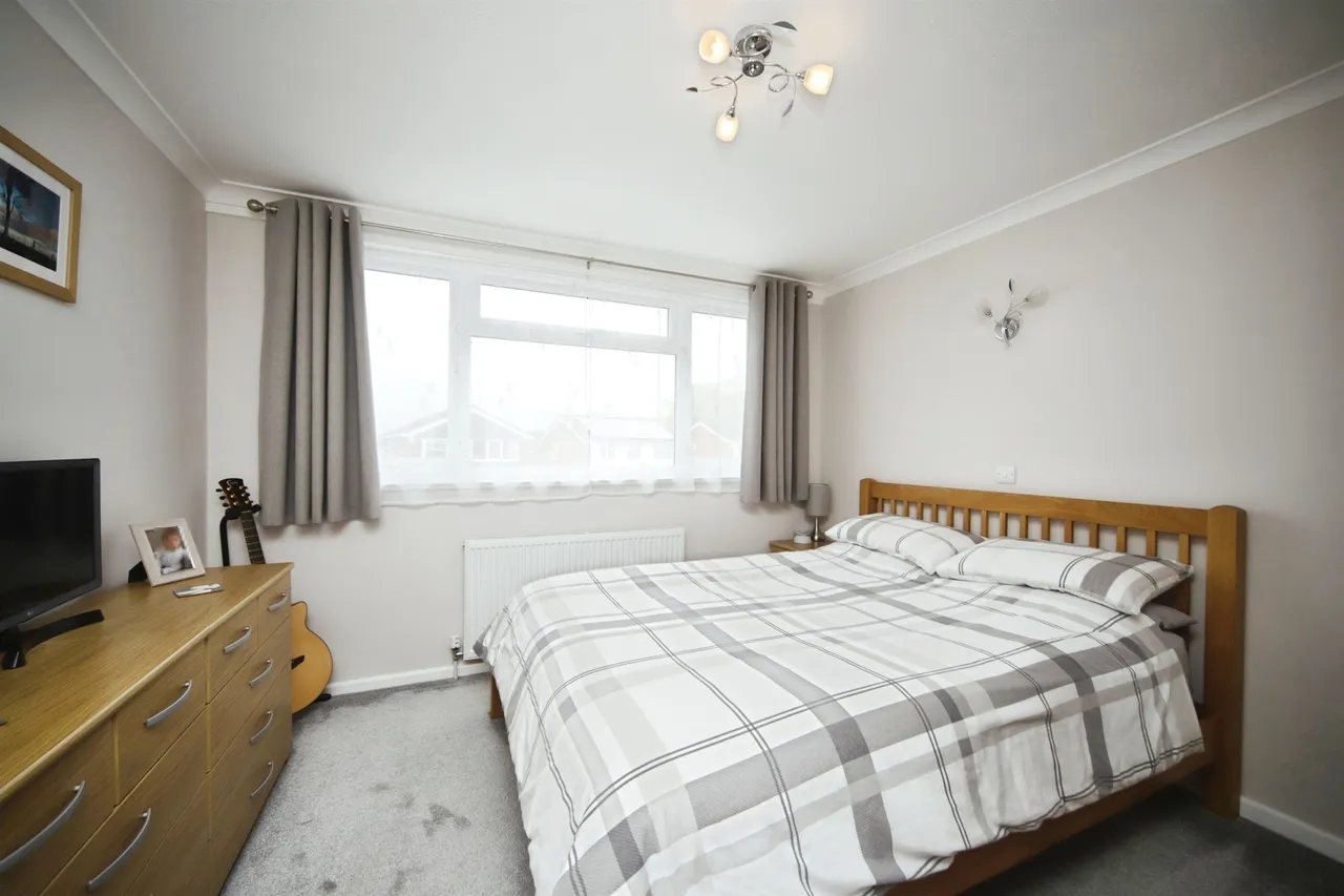 Sutherland Close, Taunton, TA1, photo 12