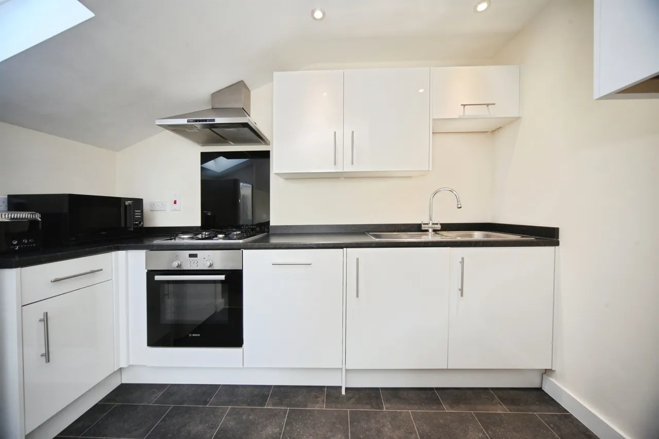 Empress Road, Luton, photo 4