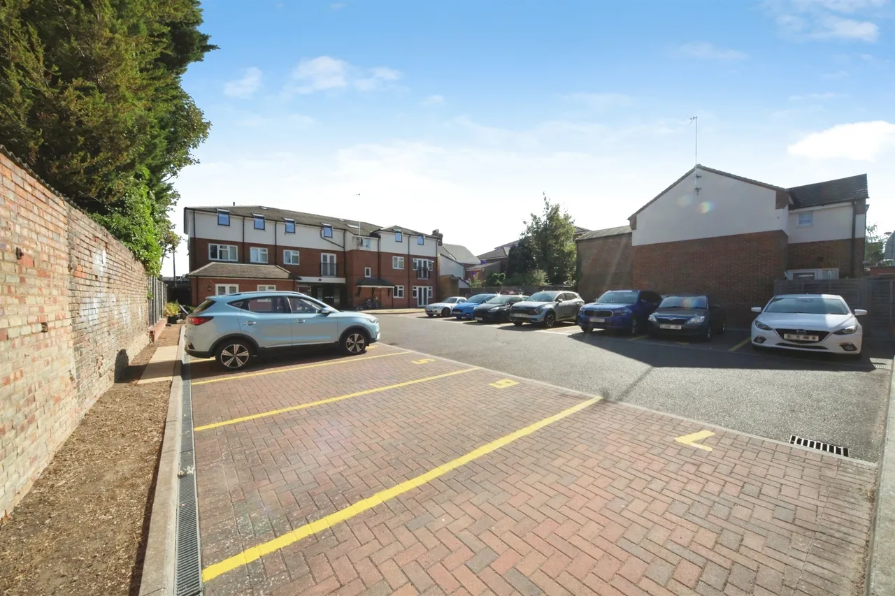 Empress Road, Luton, photo 10