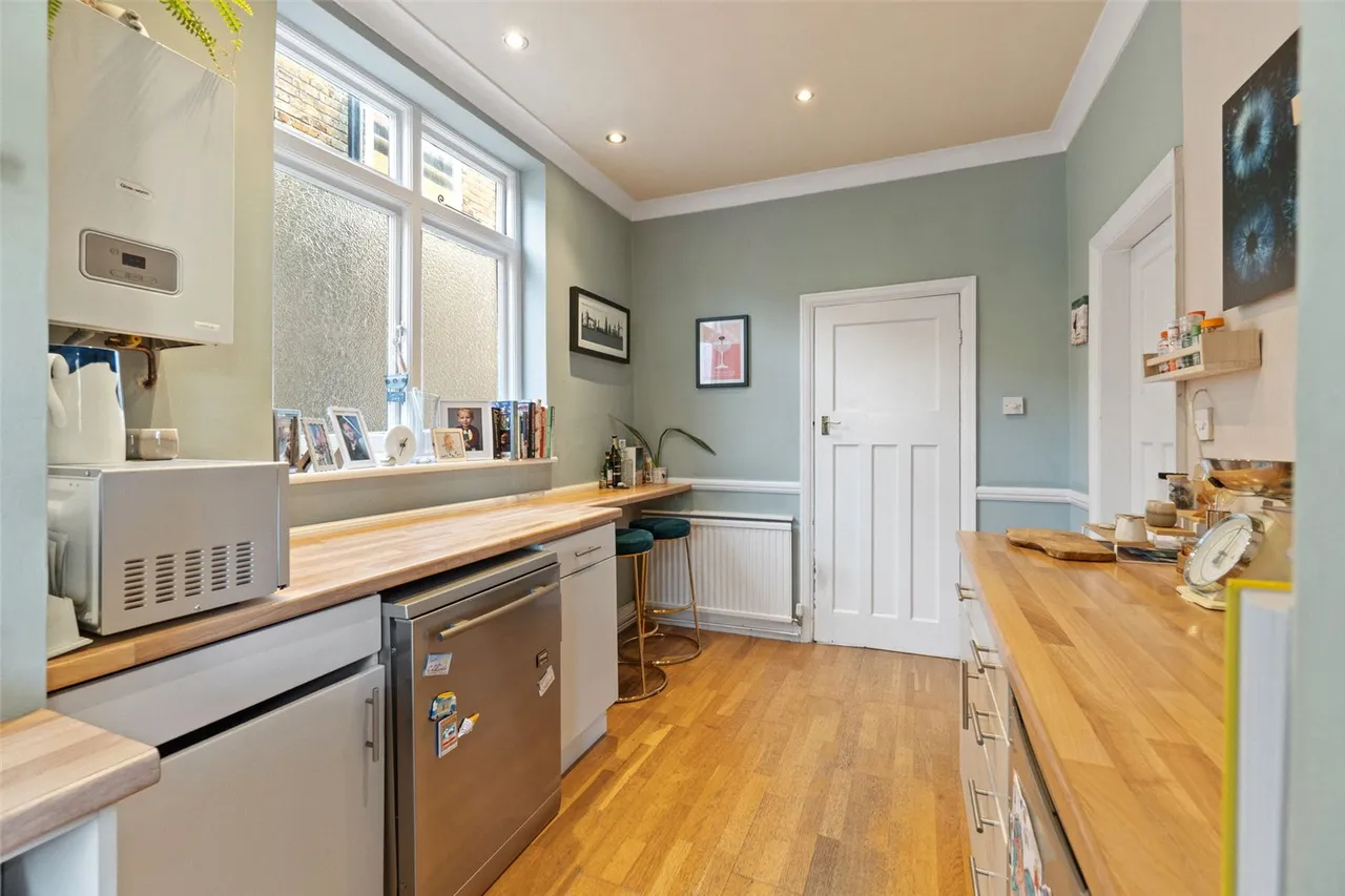 Clarence Road, Teddington, TW11 0BN, photo 5