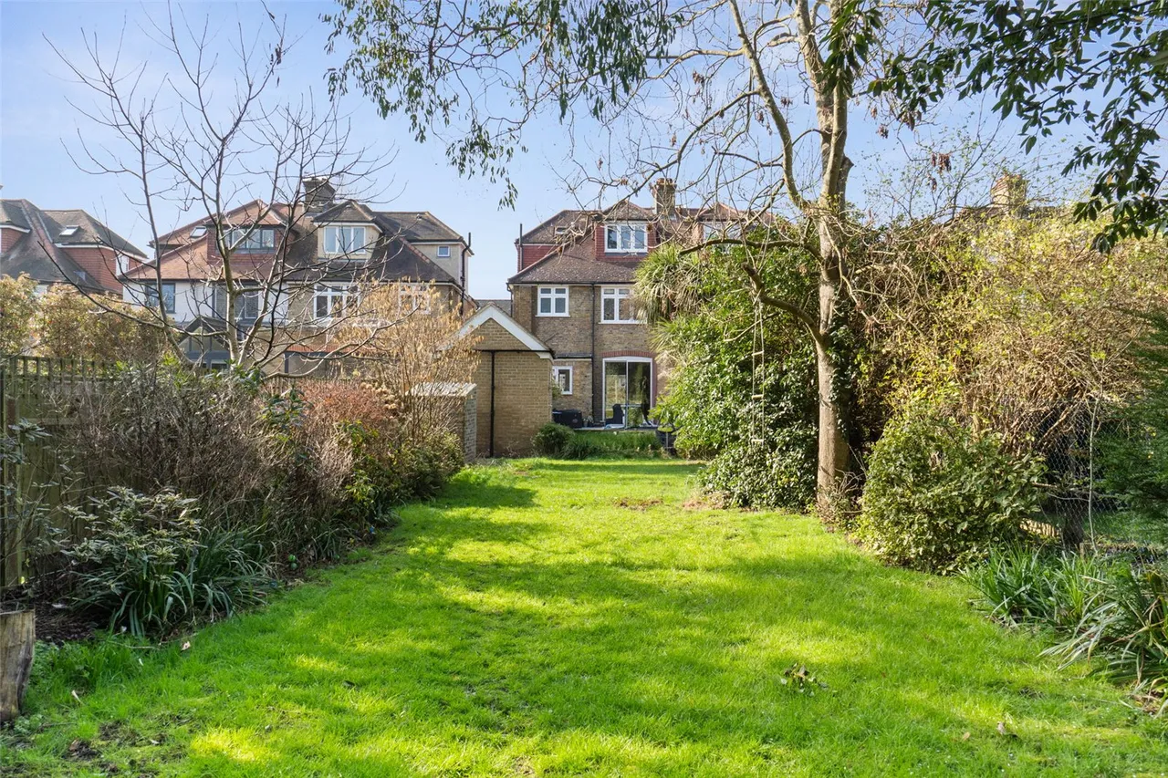 Clarence Road, Teddington, TW11 0BN, photo 12