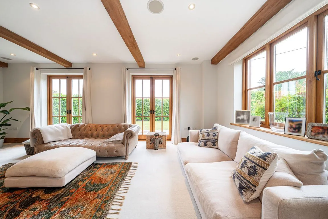 Mays Green, Cobham, KT11, photo 4
