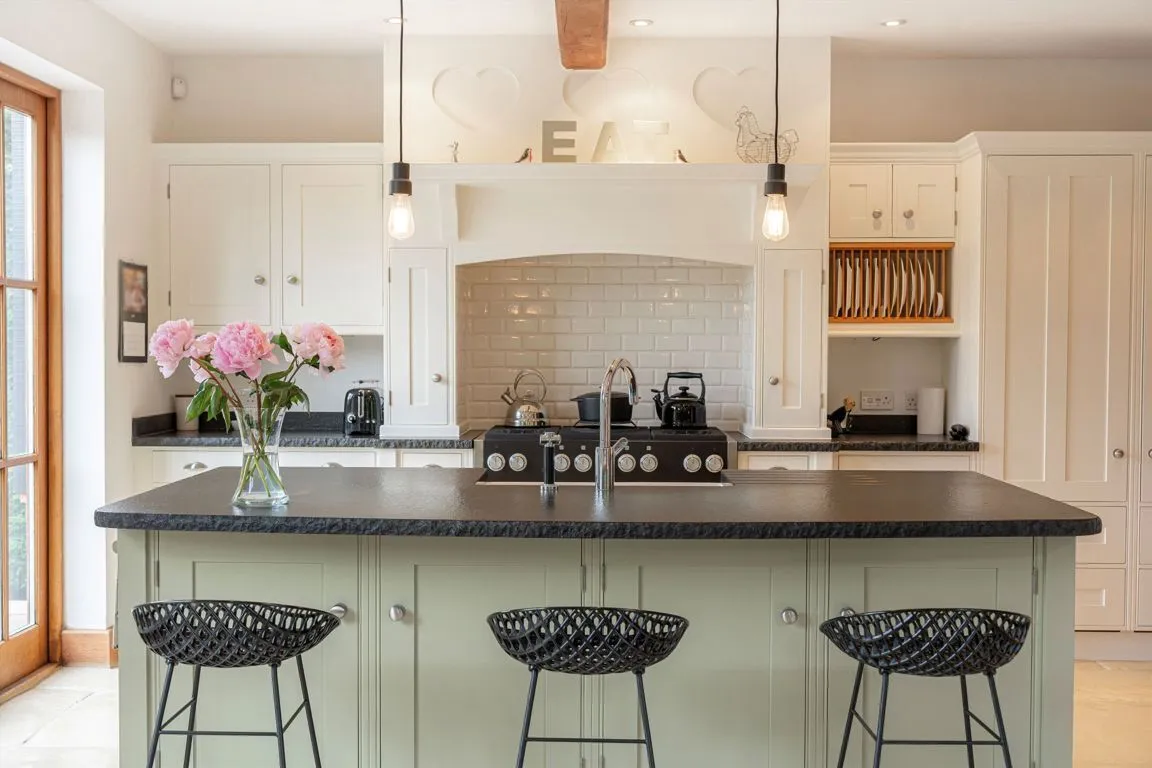 Mays Green, Cobham, KT11, photo 5