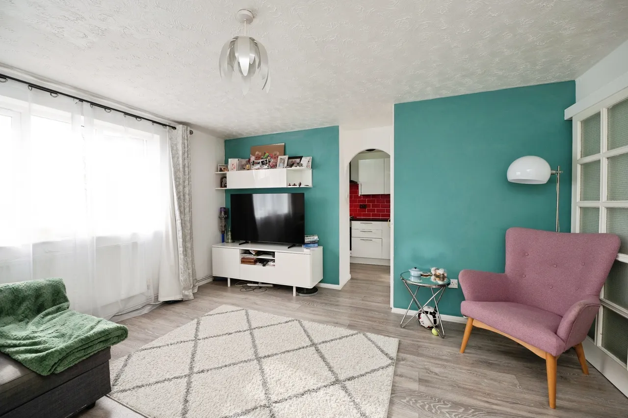 Linnet Way, Purfleet-On-Thames, RM19, photo 2