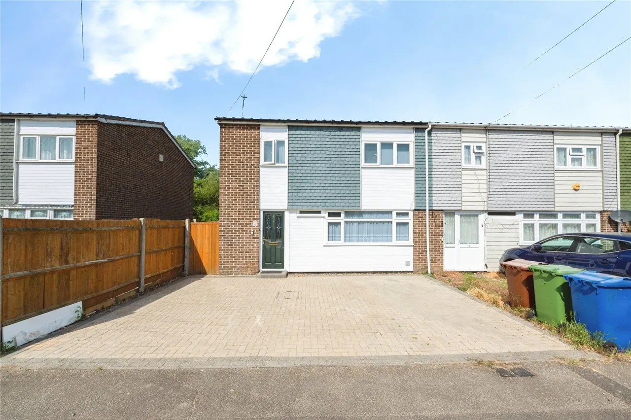 Mollands Court, SOUTH OCKENDON, Essex, RM15, photo 18