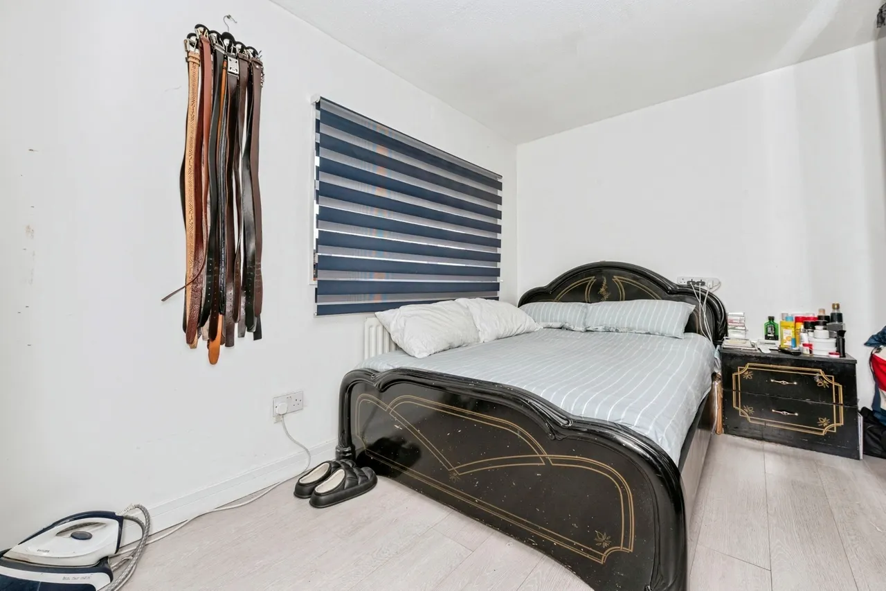 Mollands Court, SOUTH OCKENDON, Essex, RM15, photo 10