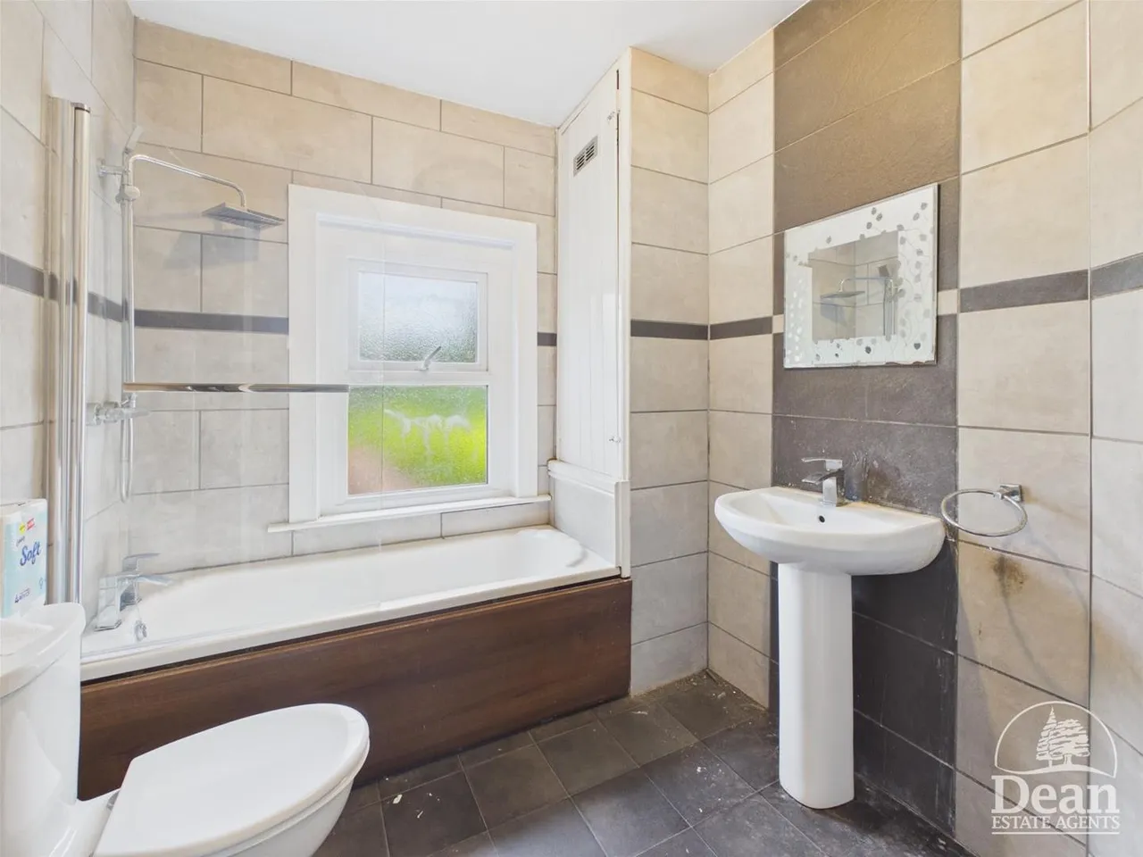 Bath Place, Lydney, photo 9