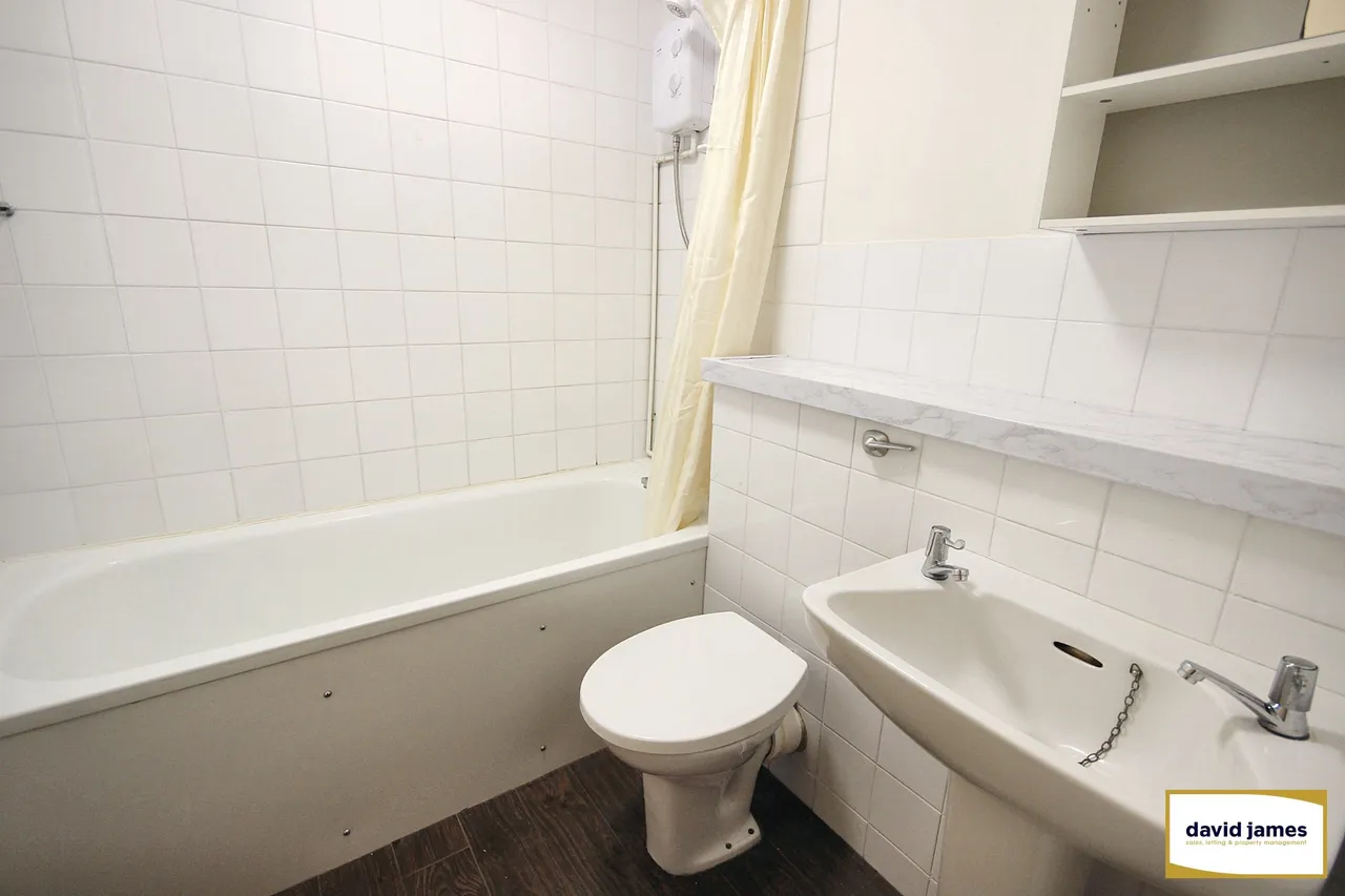 Dyke Drive, Orpington, photo 6