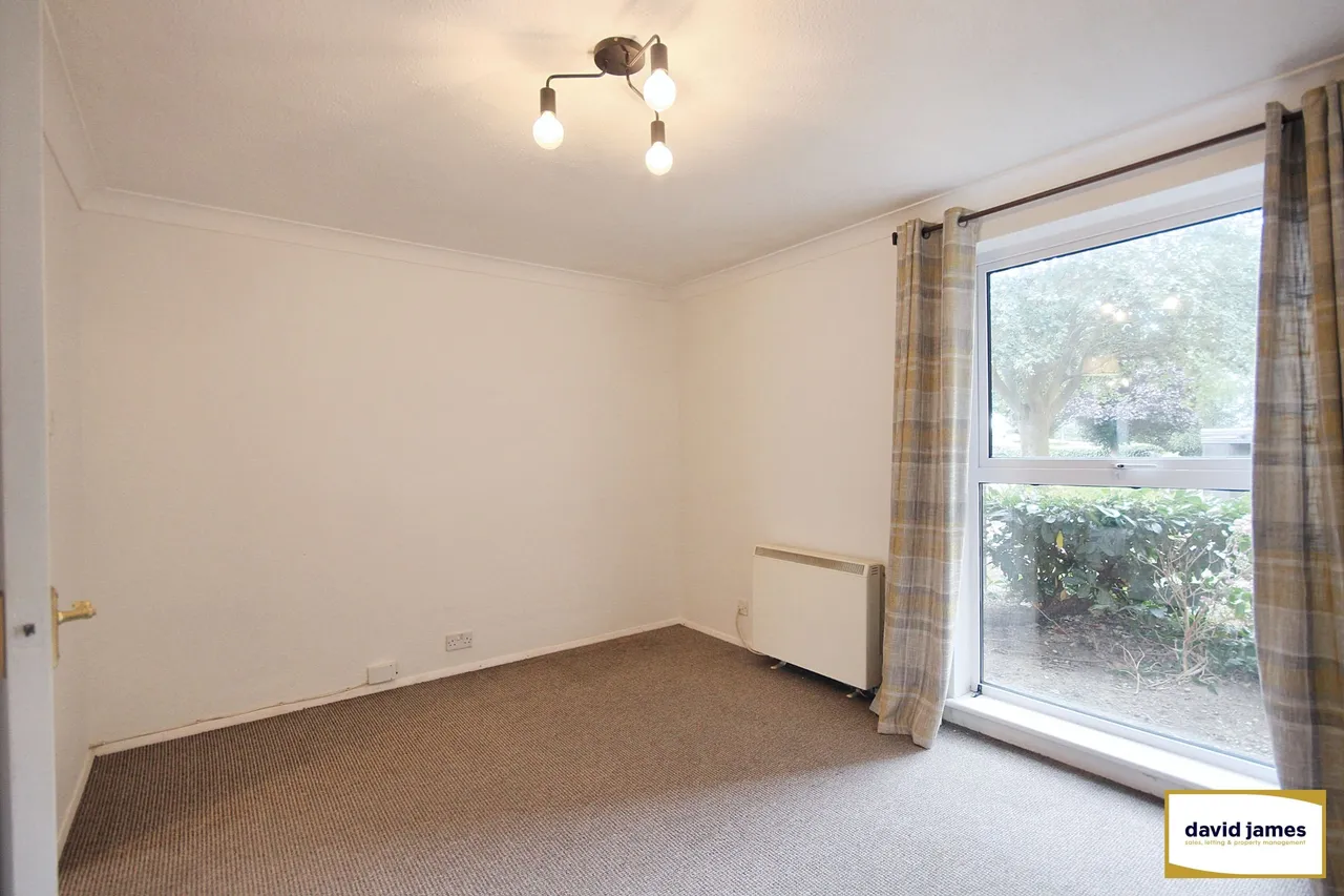 Dyke Drive, Orpington, photo 4