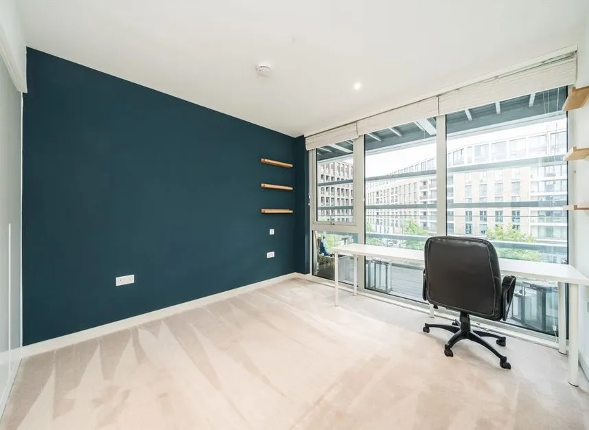 Royal Crest Avenue, Royal Wharf, E16, photo 4