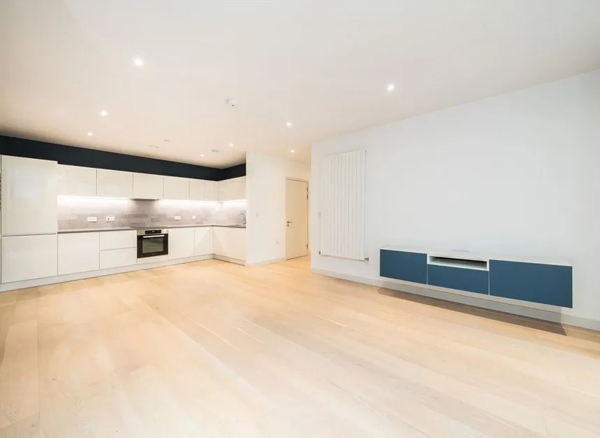 Royal Crest Avenue, Royal Wharf, E16, photo 8