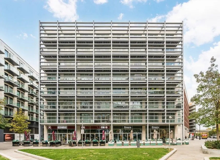Royal Crest Avenue, Royal Wharf, E16, photo 10