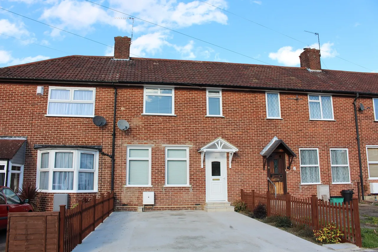3 bed house for sale — Cattistock Road, Mottingham, London, SE9