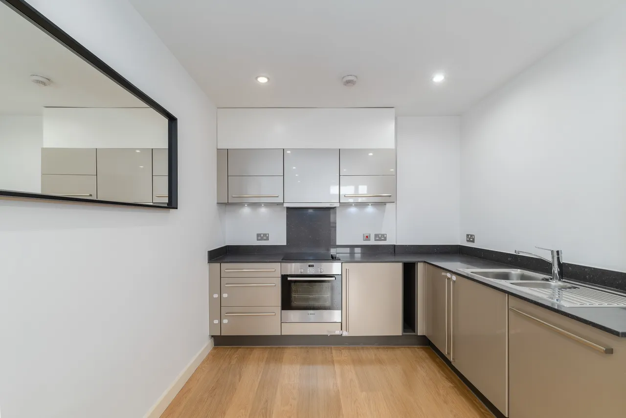 Salton Square, London, E14, photo 12