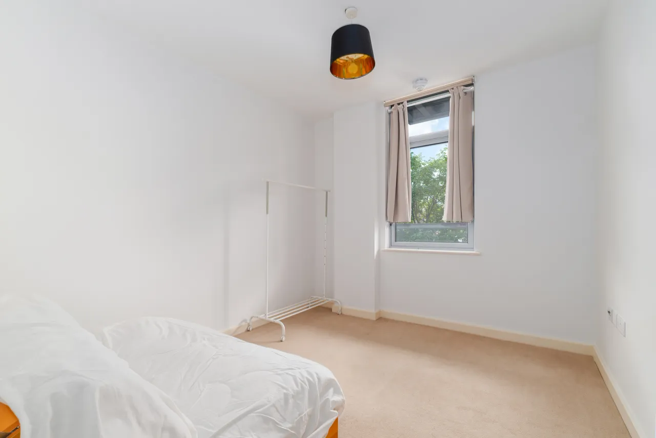 Salton Square, London, E14, photo 8