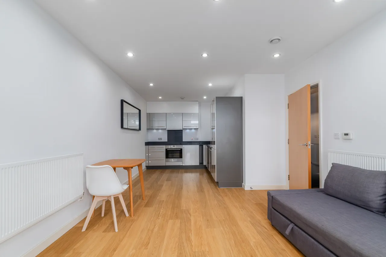 Salton Square, London, E14, photo 11