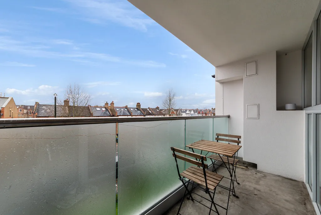 Lambton Road, London, SW20, photo 6
