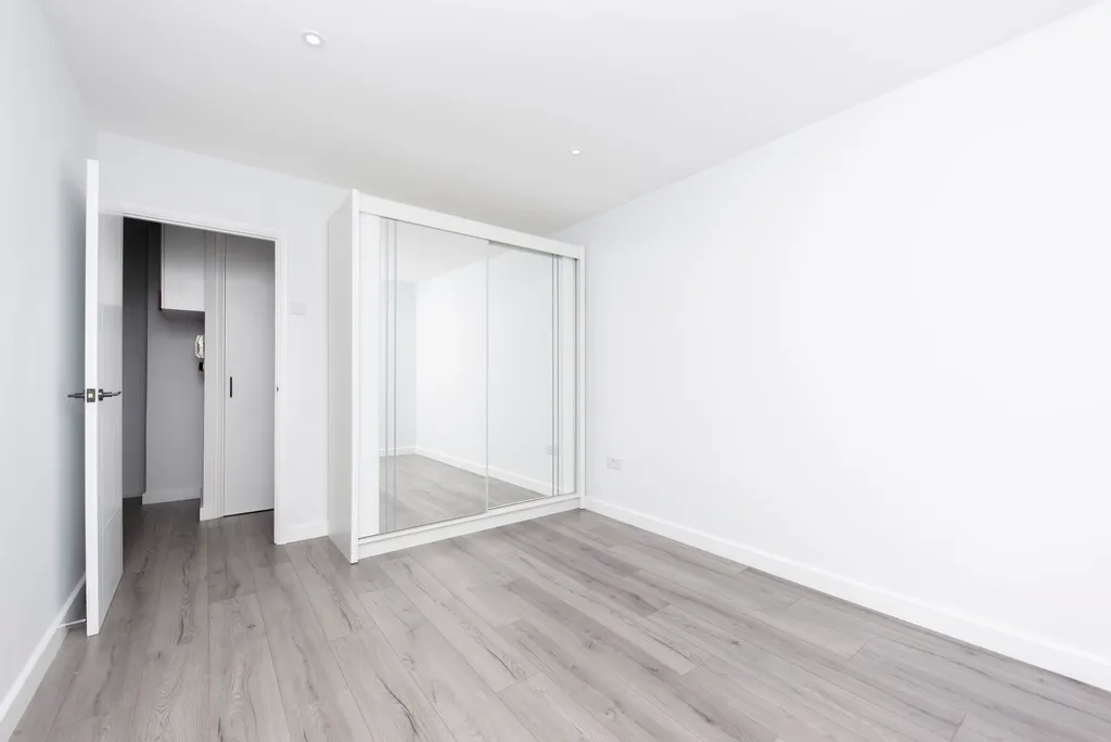 Lambton Road, London, SW20, photo 4
