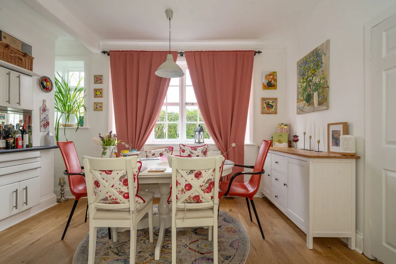 Pitshanger Lane, Ealing, W5, photo 5