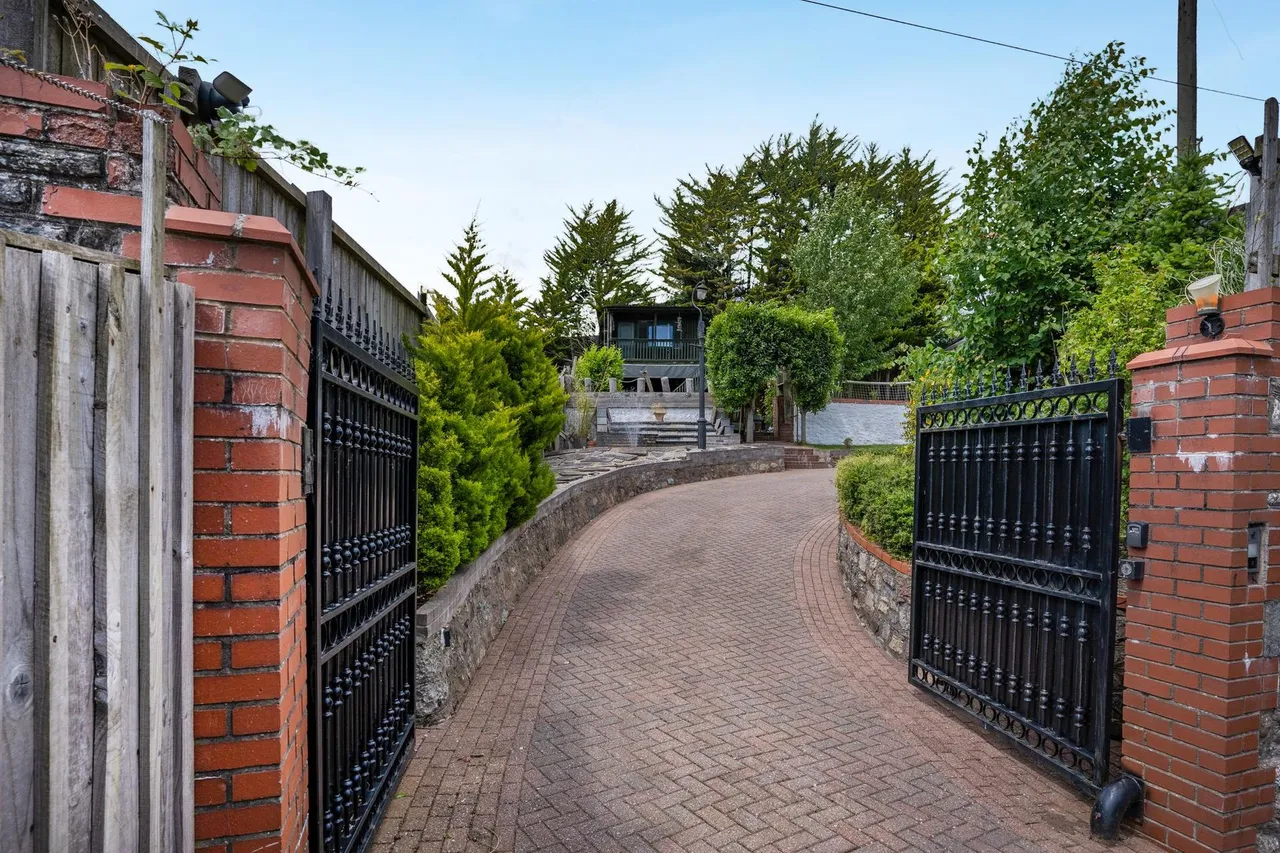 Church Road, Old St. Mellons, CF3, photo 34