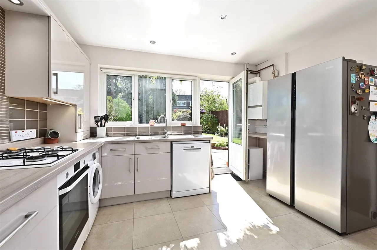 Michaelmas Close, Yateley, Hampshire, GU46 6BZ, photo 13