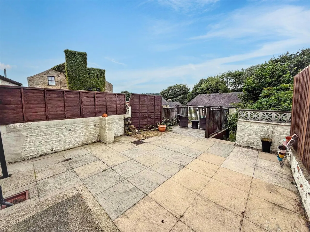 North Street, Silsden, BD20 9PE, photo 2