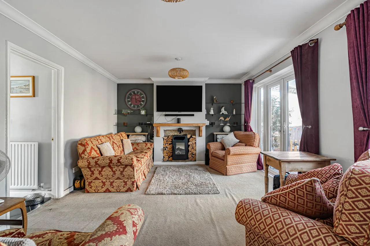Highclere Road, Aldershot, GU12, photo 2