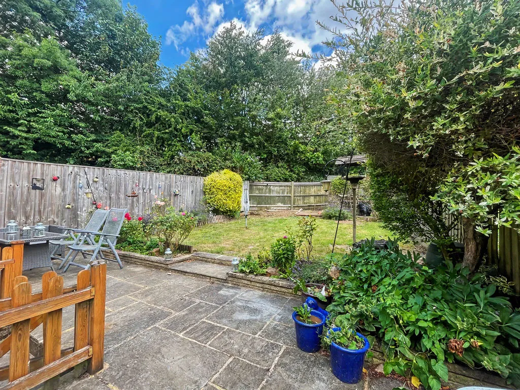 Hillary Road, High Wycombe HP13 7RW, photo 12